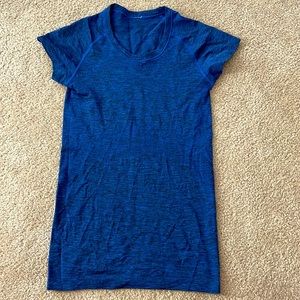 Lululemon short sleeve dark blue